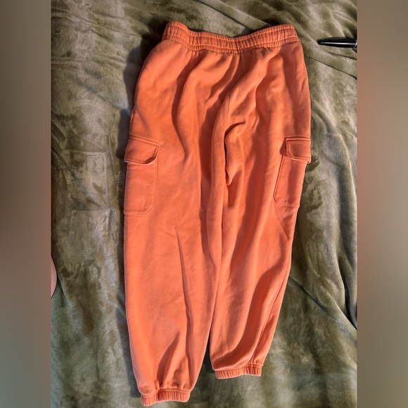 Under Armor orange cargo women sweatpants - Picture 6 of 8